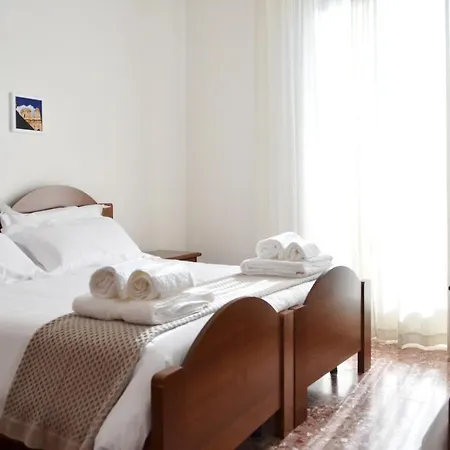 فندق مبيت وإفطار Gulliver